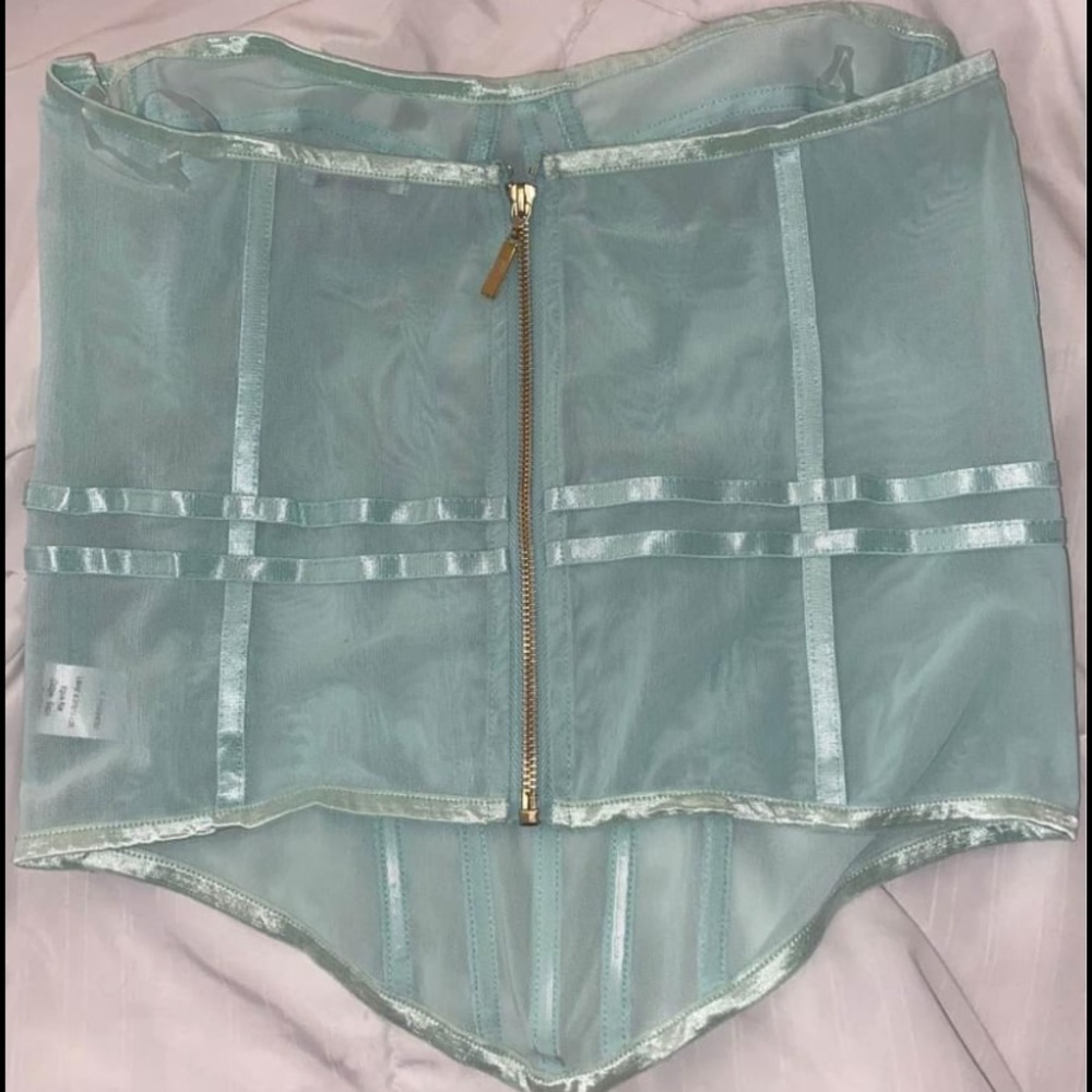 Bustier - Picture 2 of 3